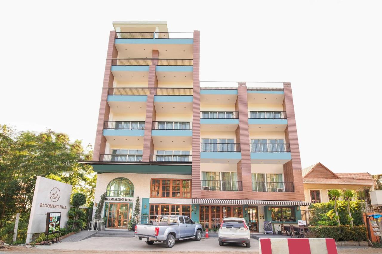 Blooming Hill Boutique Suites Pattaya Exterior photo